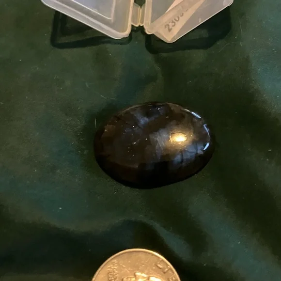 Labradorite Cabochon - Picture 5 of 5